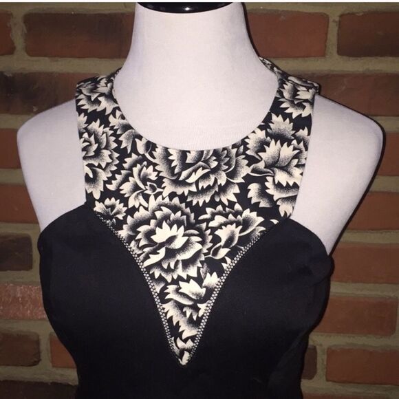 French Connection Black Dress Sz 2 Little Black Dress Racerback Dress - Picture 7 of 7